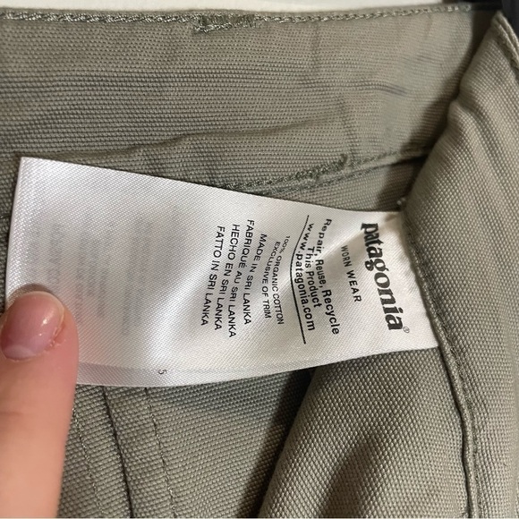 Patagonia stand up skirt in shale green - Picture 8 of 9